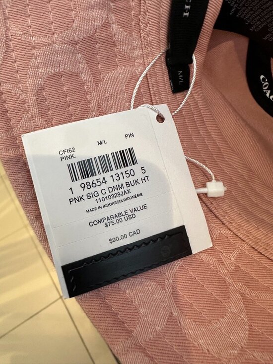 NWT! Coach CFI62 Women\'s Signature Denim Bucket Hat In Pink Size M/L main image 6